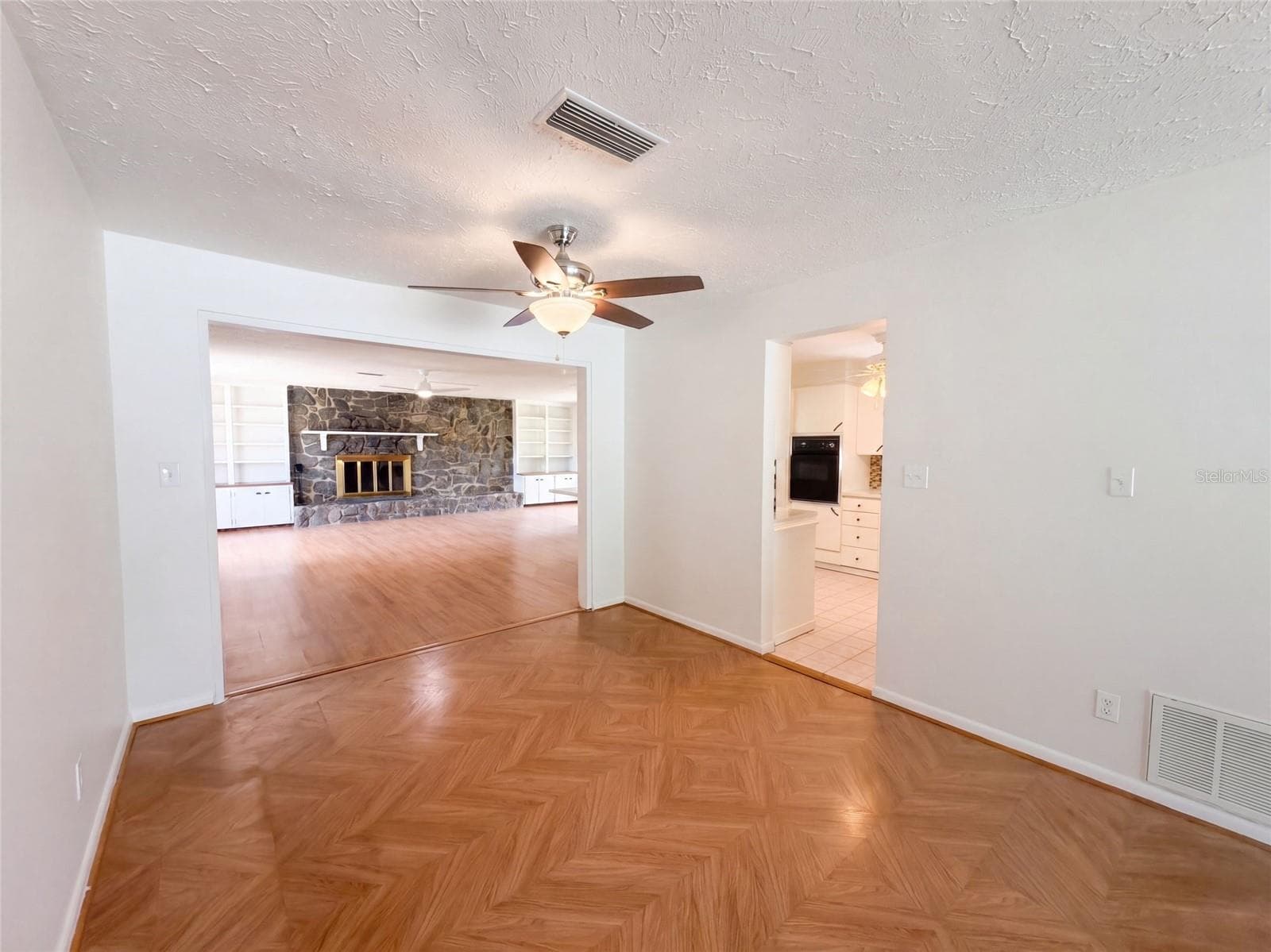 Single Family Residence at 3010 HATTON ST, SARASOTA, photo 11 of 25