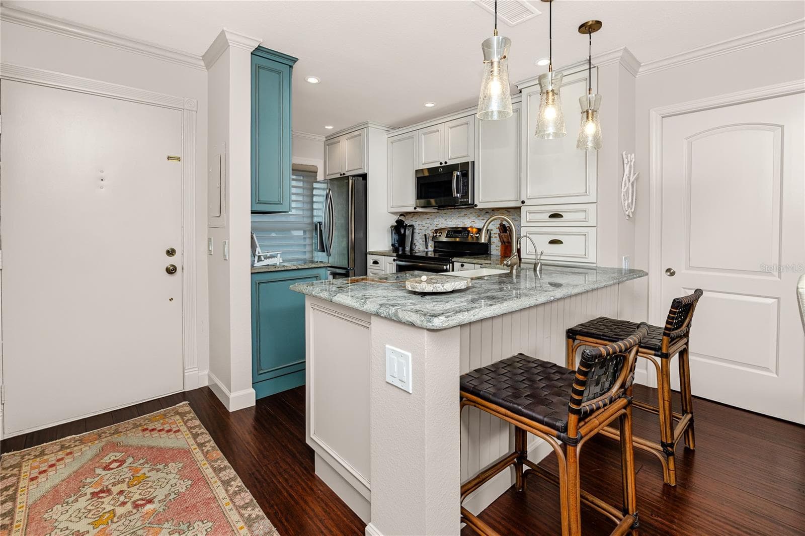 Condominium at 6177 SUN BLVD #202, ST PETERSBURG, photo 9 of 61