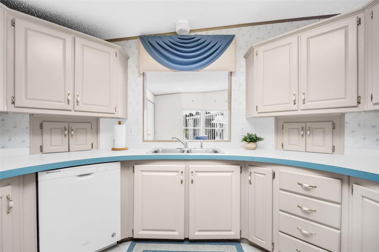 Kitchen - 428 PELICAN DR S, OLDSMAR