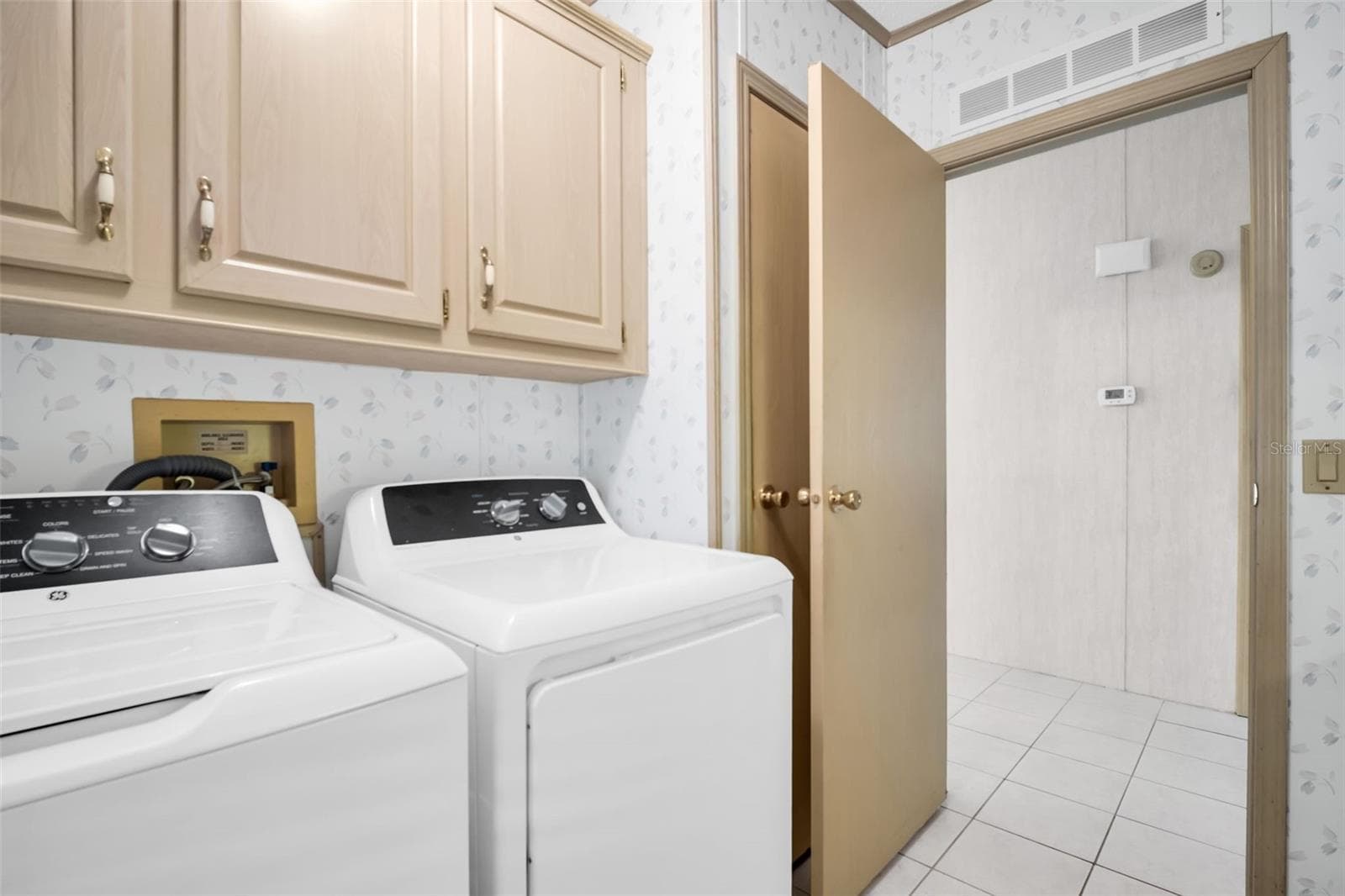Laundry room - 428 PELICAN DR S, OLDSMAR