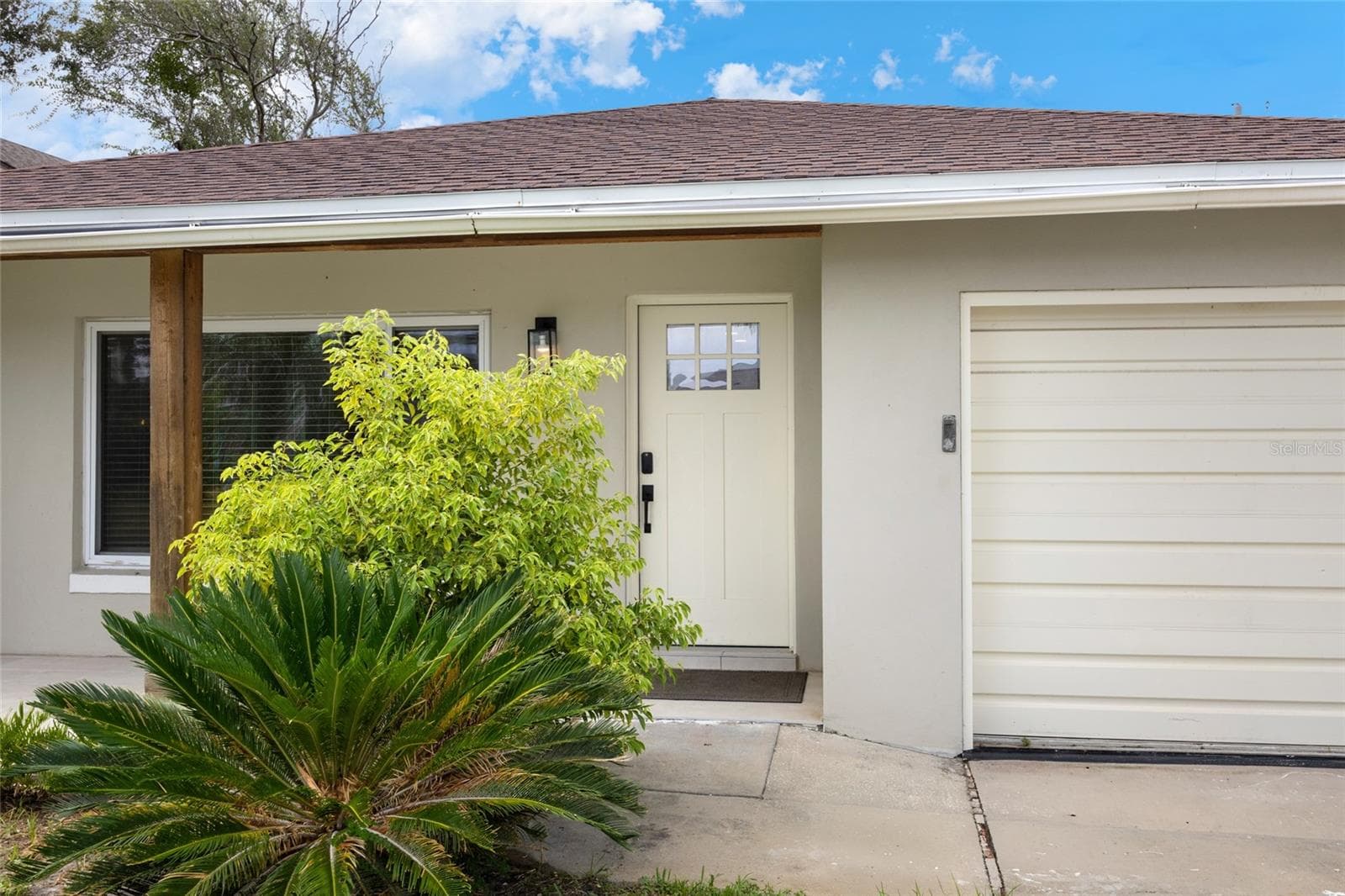 Single Family Residence at 43 CAPISTRANO DR, ORMOND BEACH, photo 7 of 44