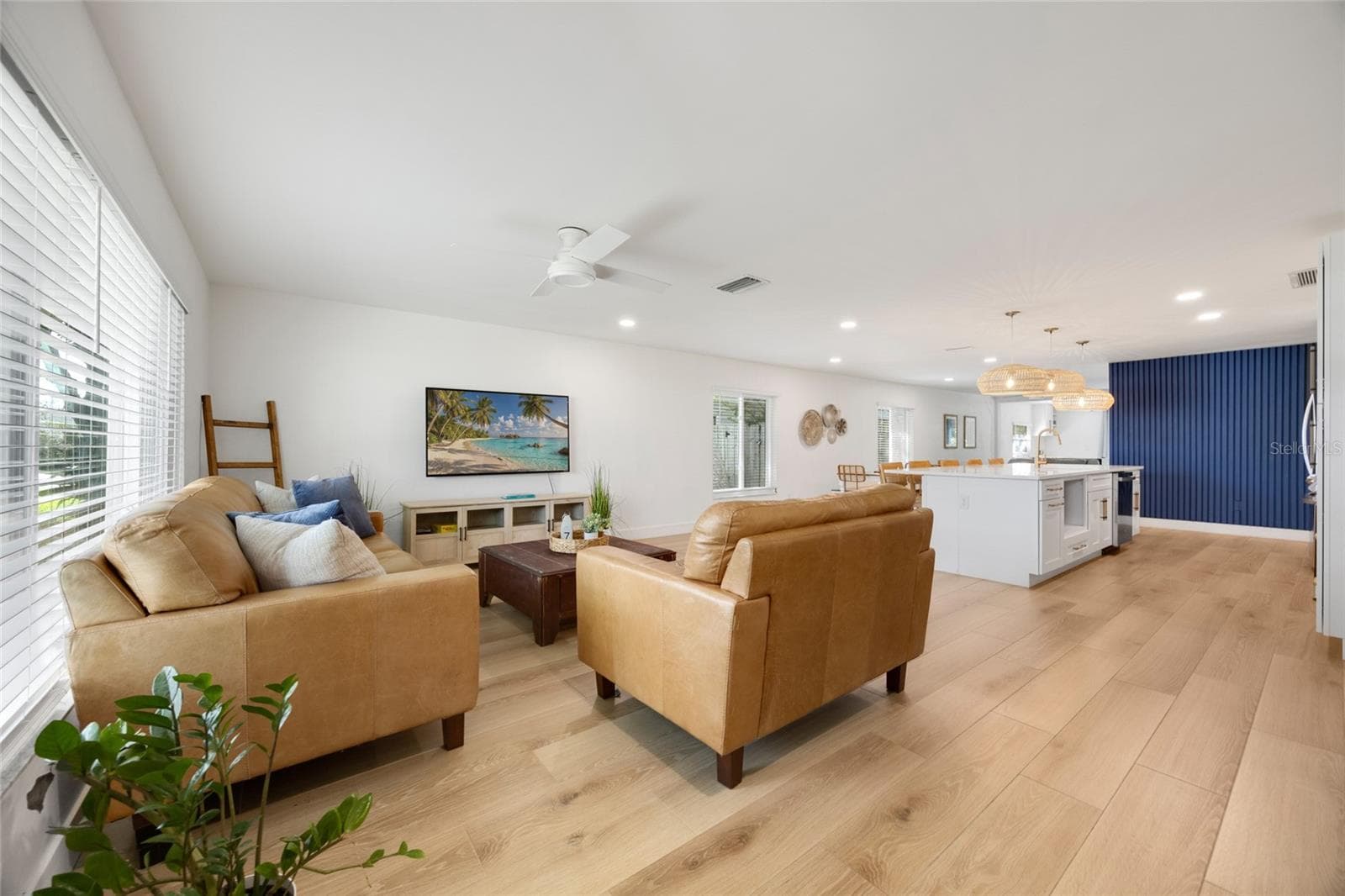 Single Family Residence at 43 CAPISTRANO DR, ORMOND BEACH, photo 10 of 44