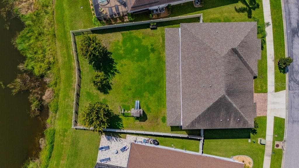 Single Family Residence at 5412 CAMBERWELL LN, RIVERVIEW, photo 2 of 70
