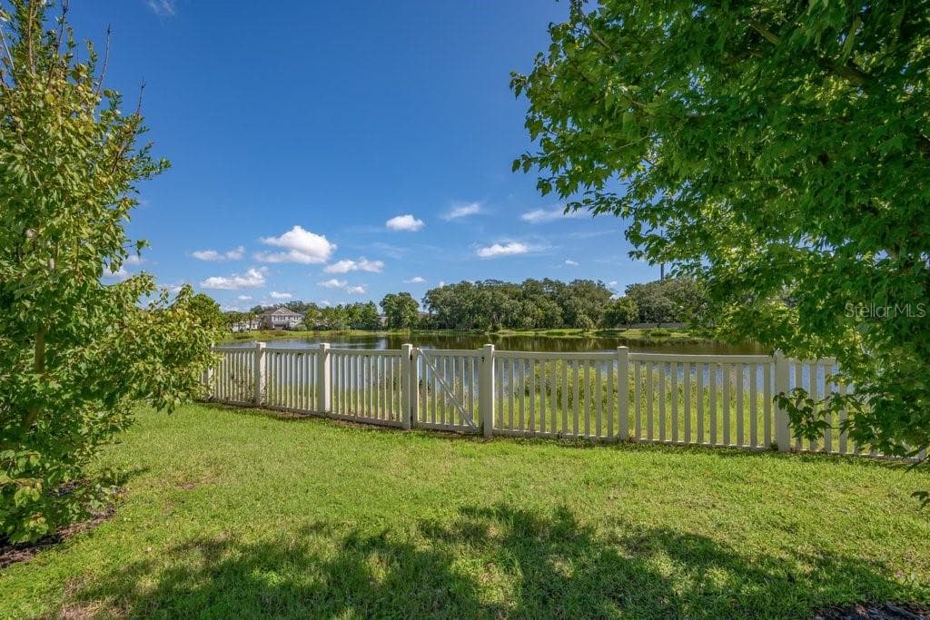 Single Family Residence at 5412 CAMBERWELL LN, RIVERVIEW, photo 4 of 70