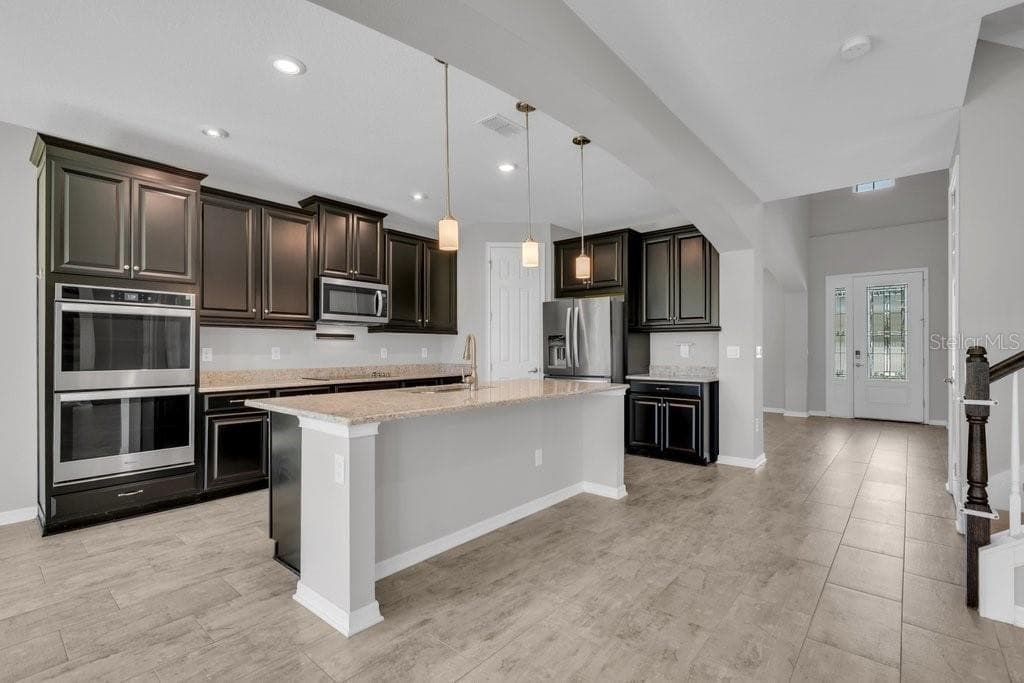 Single Family Residence at 5412 CAMBERWELL LN, RIVERVIEW, photo 14 of 70