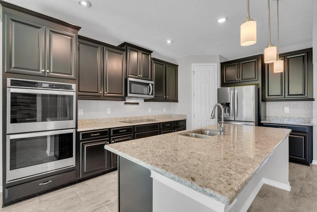 Single Family Residence at 5412 CAMBERWELL LN, RIVERVIEW, photo 15 of 70
