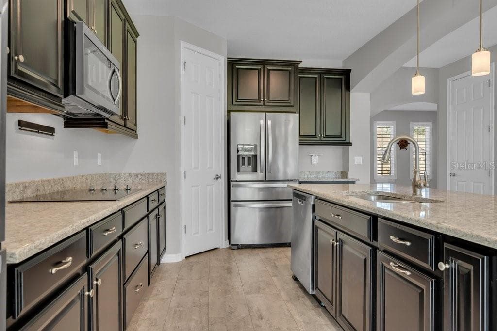 Single Family Residence at 5412 CAMBERWELL LN, RIVERVIEW, photo 16 of 70
