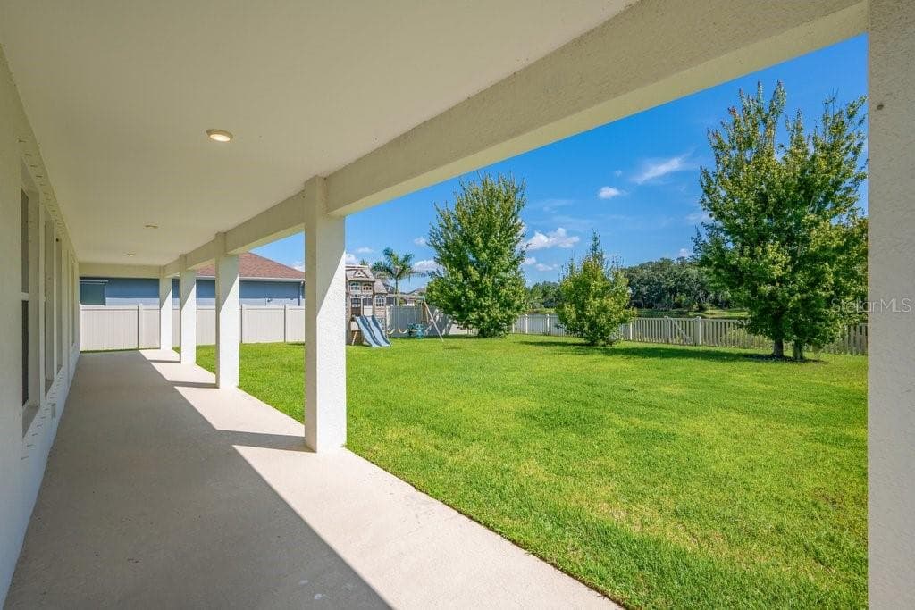 Single Family Residence at 5412 CAMBERWELL LN, RIVERVIEW, photo 42 of 70
