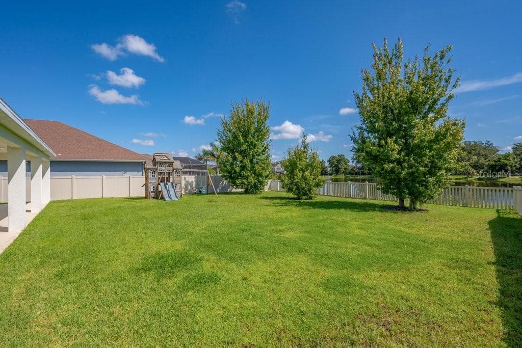 Single Family Residence at 5412 CAMBERWELL LN, RIVERVIEW, photo 43 of 70