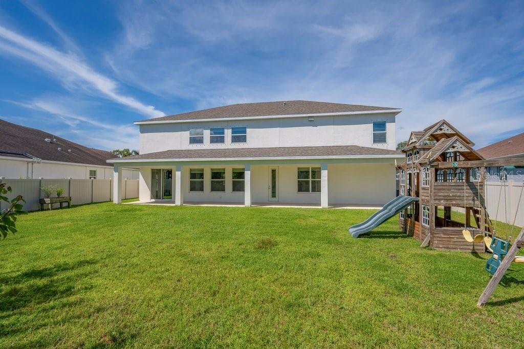 Single Family Residence at 5412 CAMBERWELL LN, RIVERVIEW, photo 47 of 70
