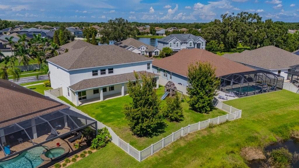 Single Family Residence at 5412 CAMBERWELL LN, RIVERVIEW, photo 58 of 70