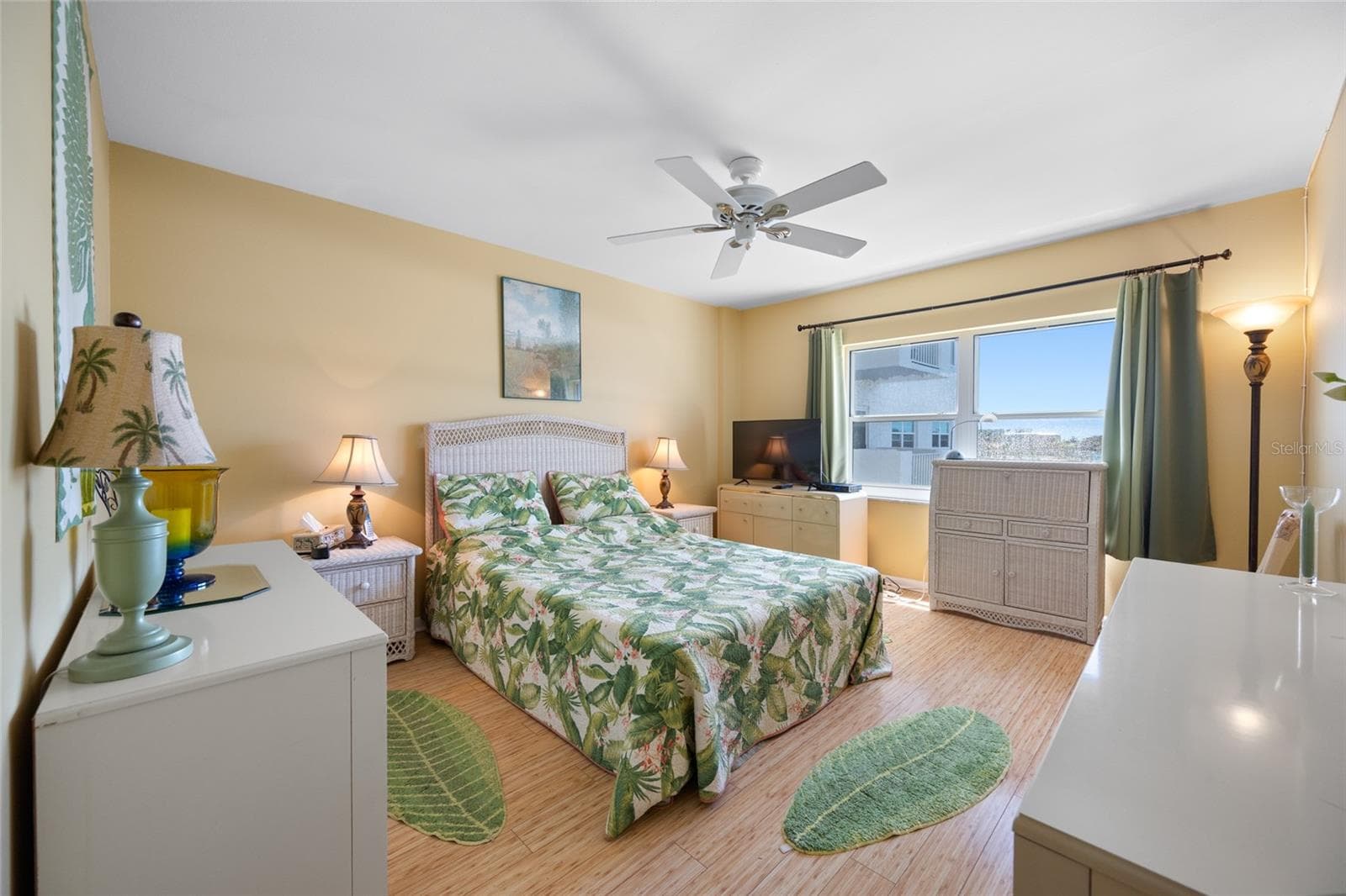 Condominium at 285 107 AVE #306, TREASURE ISLAND, photo 20 of 36
