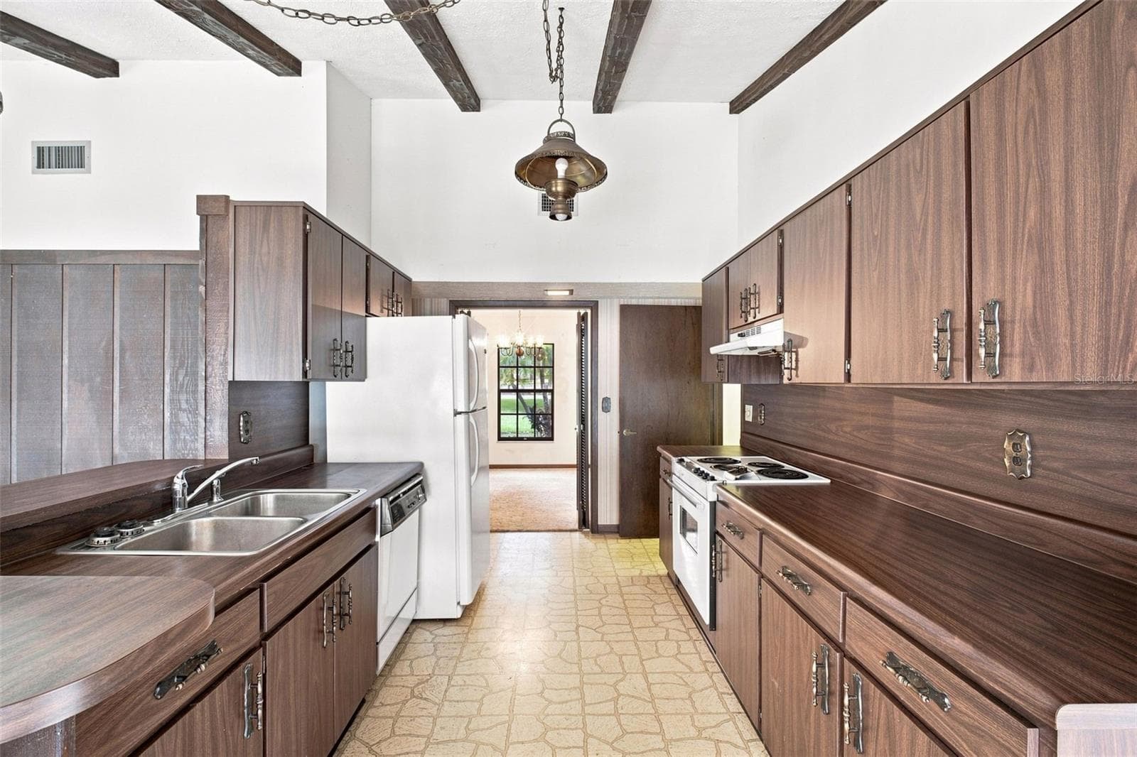 Single Family Residence at 15301 LAKE MAURINE DR, ODESSA, photo 28 of 60