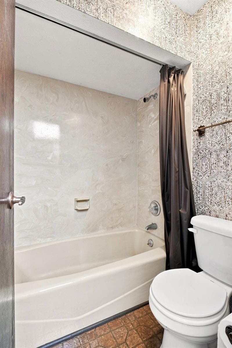 Single Family Residence at 15301 LAKE MAURINE DR, ODESSA, photo 35 of 60