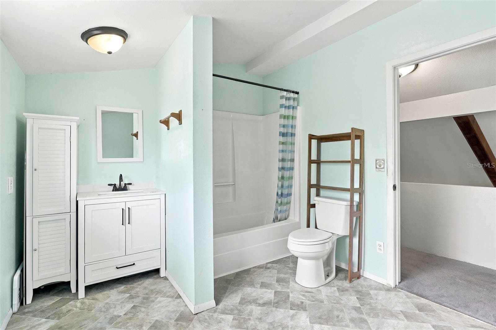 Full Bathroom 2 Second Floor - 1518 DICKENS RD, LAKE WALES