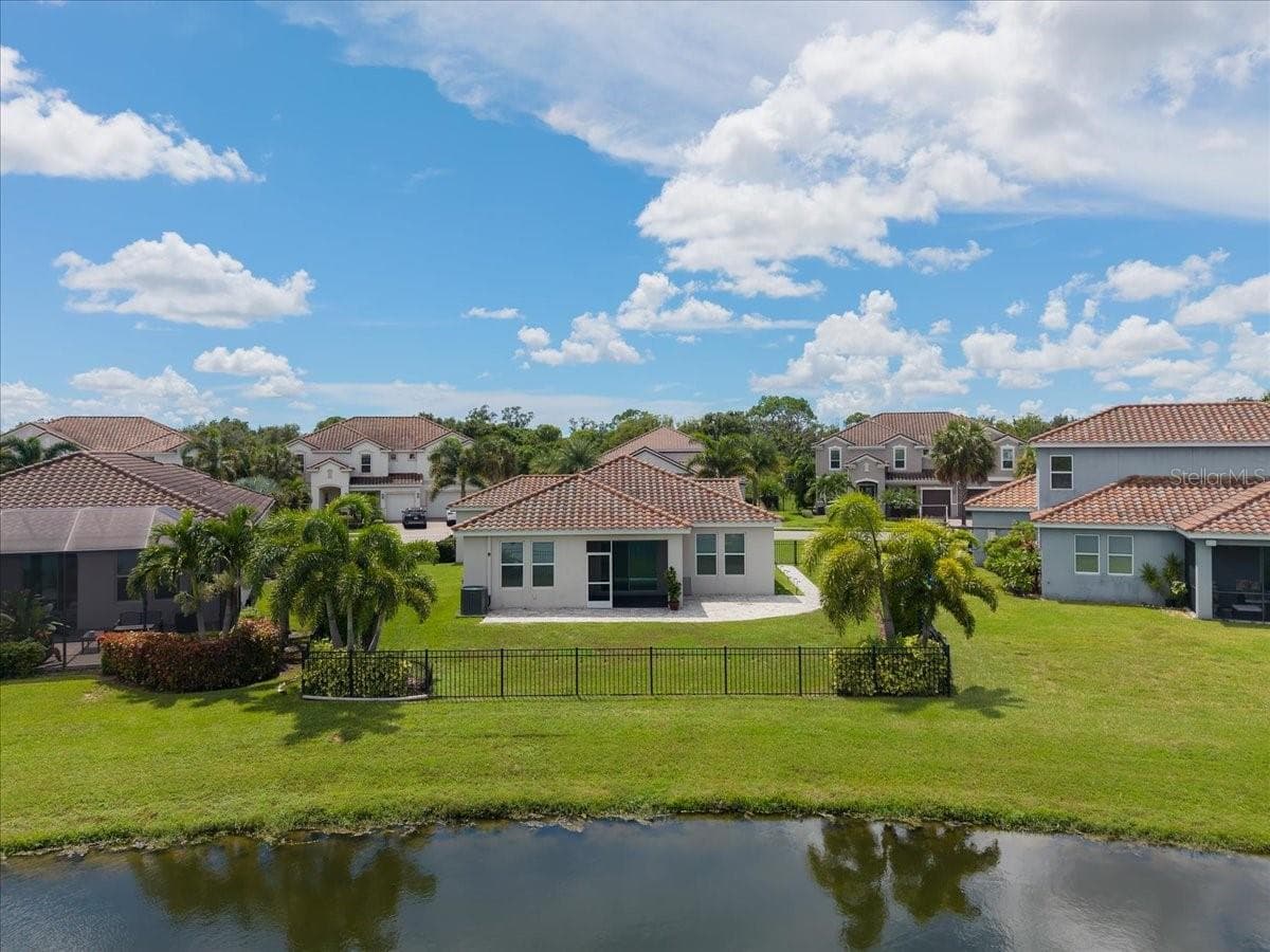 Single Family Residence at 13240 SAW PALM CRK, BRADENTON, photo 3 of 45
