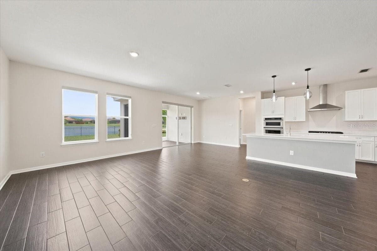Single Family Residence at 13240 SAW PALM CRK, BRADENTON, photo 17 of 45