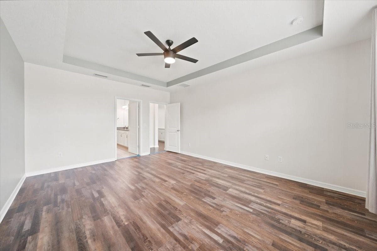 Single Family Residence at 13240 SAW PALM CRK, BRADENTON, photo 28 of 45