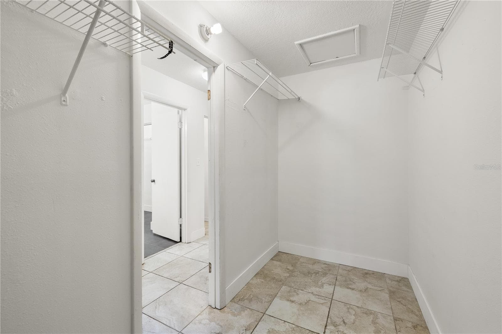 Single Family Residence at 4803 EHRLICH RD #B, TAMPA, photo 37 of 59
