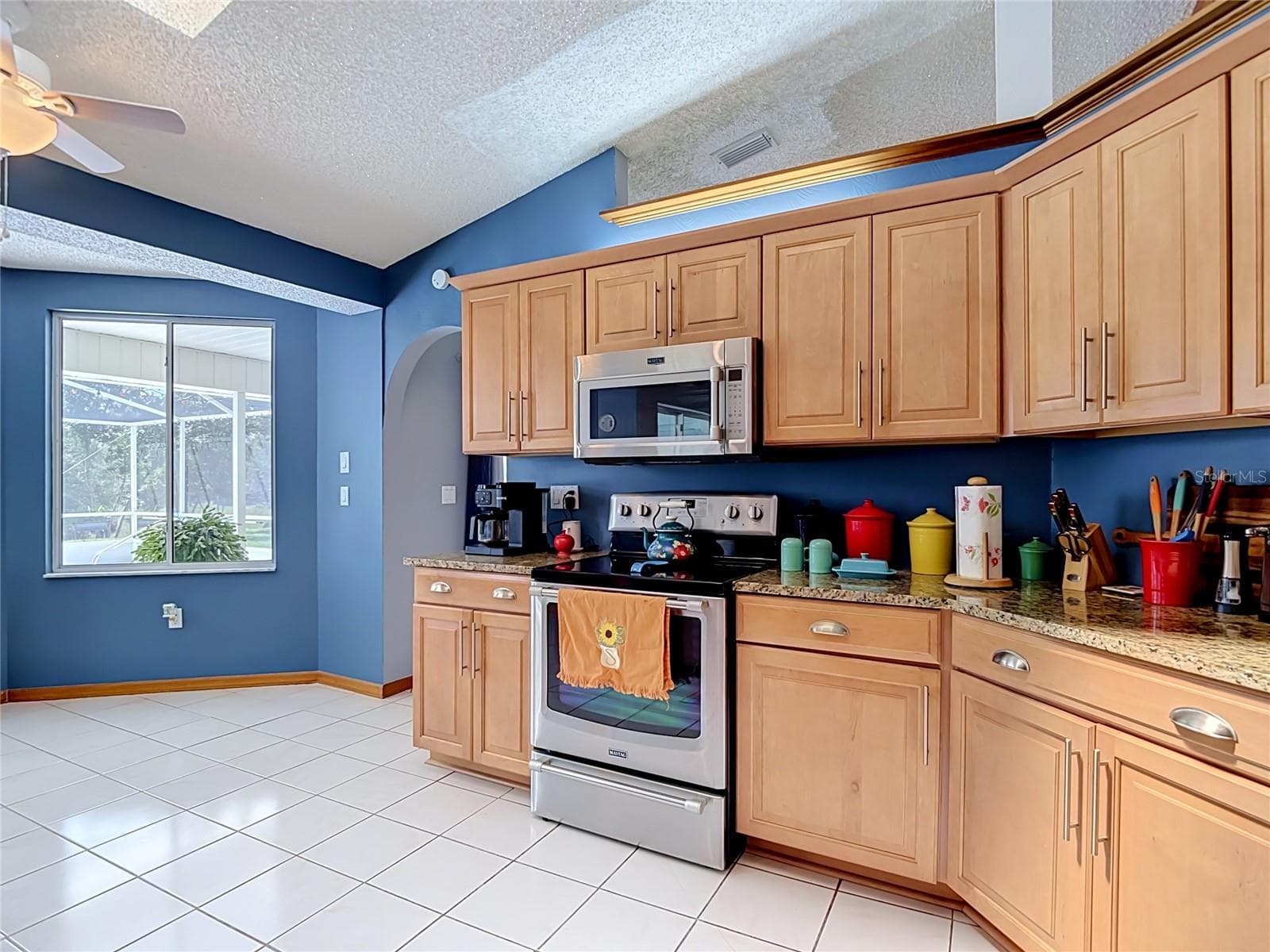 Single Family Residence at 8108 SHORECREST CT, SPRING HILL, photo 19 of 73