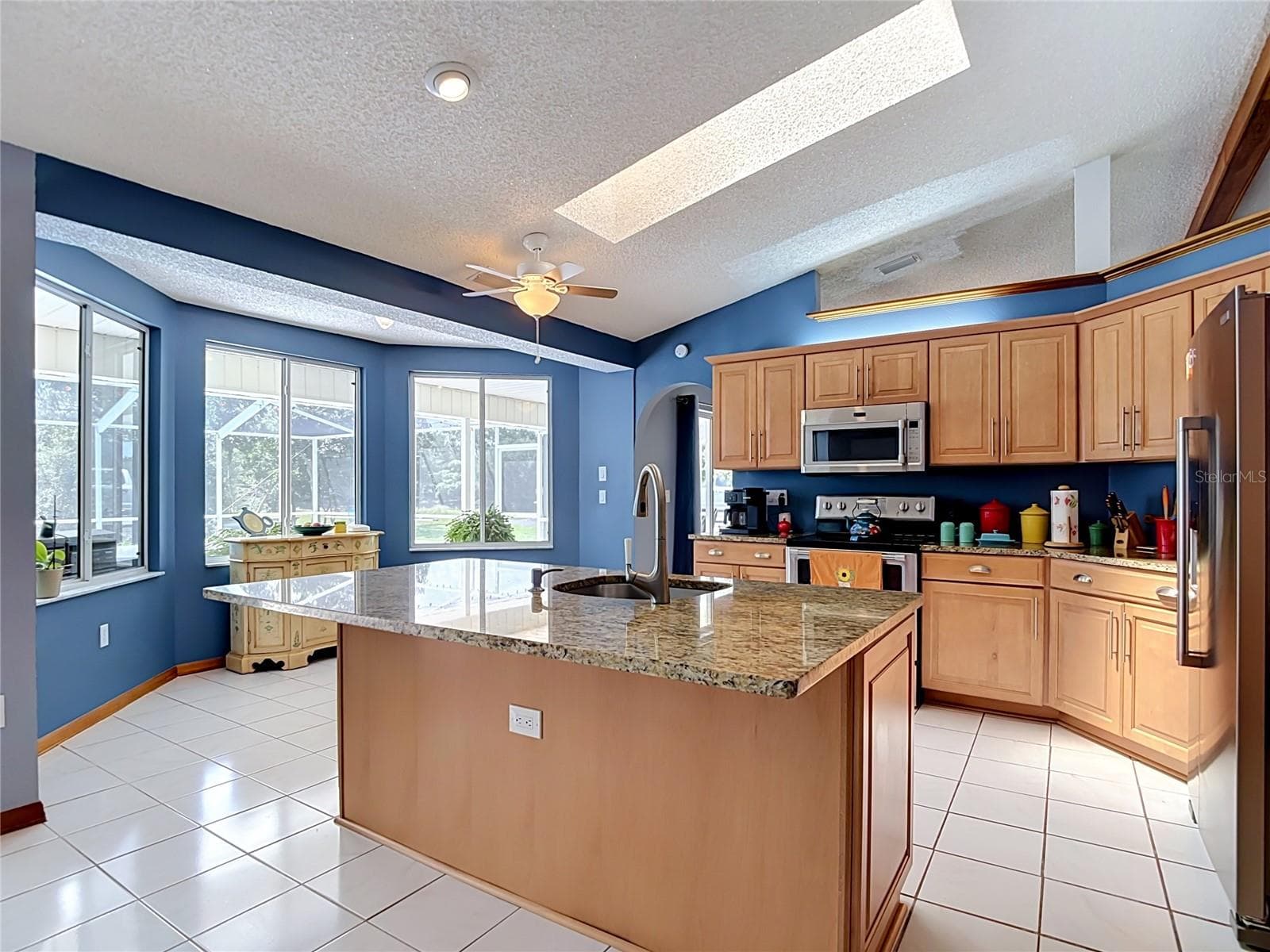 Single Family Residence at 8108 SHORECREST CT, SPRING HILL, photo 20 of 73