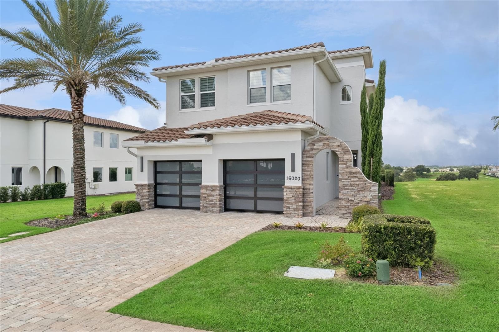 Single Family Residence at 16020 TRIVOLI CIR, MONTVERDE, photo 2 of 61