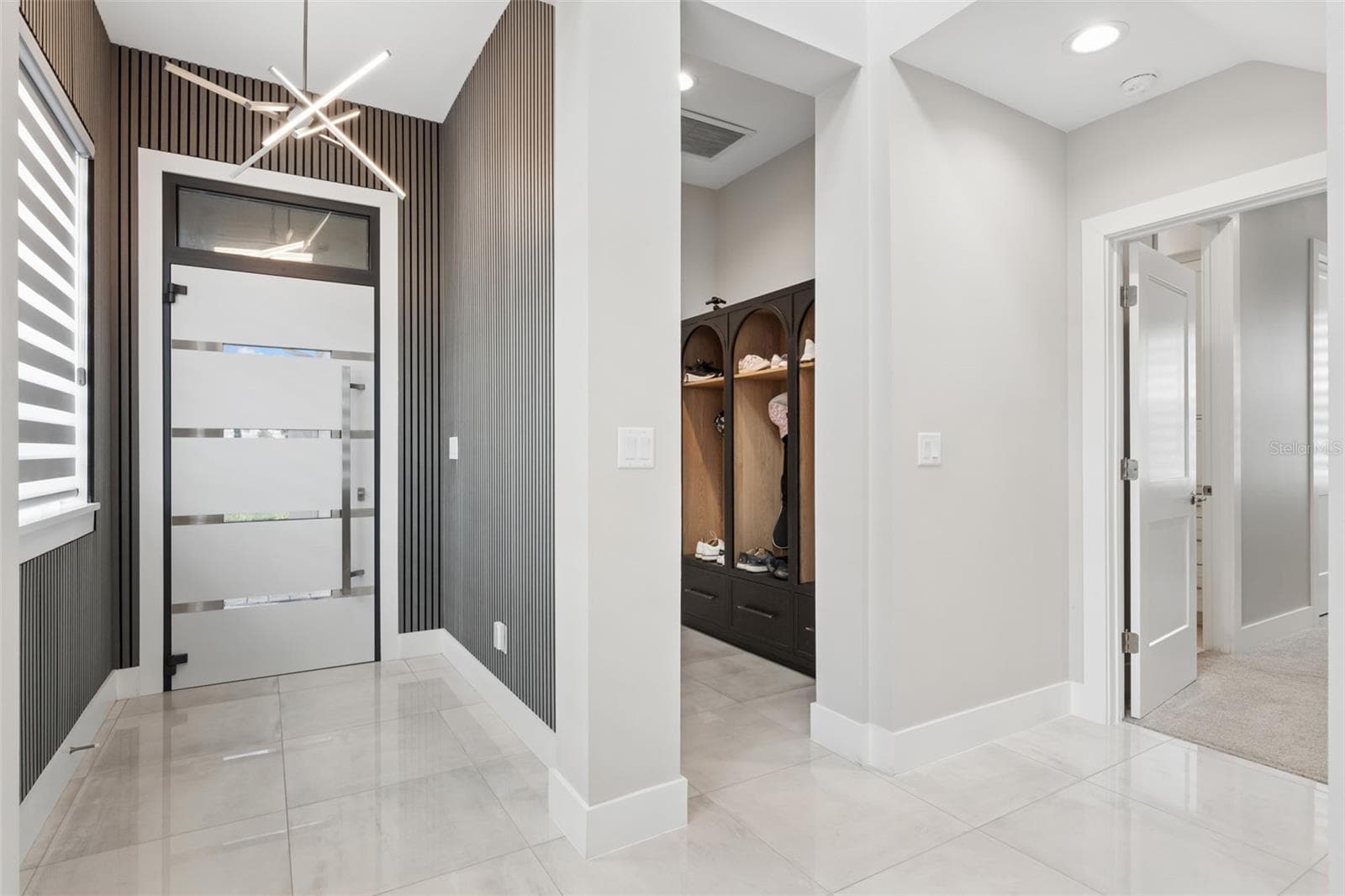Single Family Residence at 16020 TRIVOLI CIR, MONTVERDE, photo 6 of 61