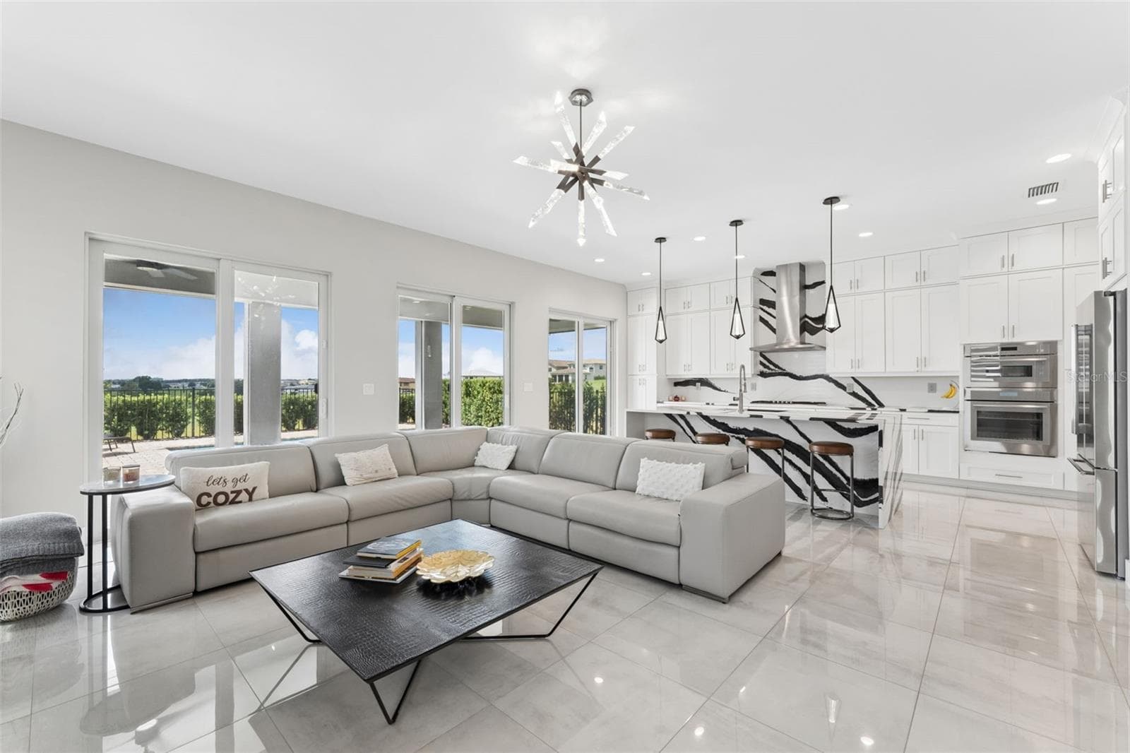 Single Family Residence at 16020 TRIVOLI CIR, MONTVERDE, photo 10 of 61