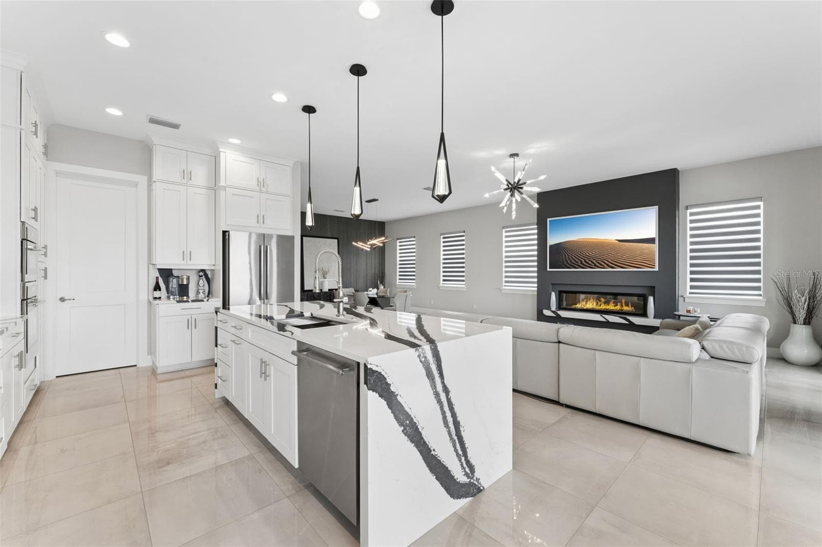 Single Family Residence at 16020 TRIVOLI CIR, MONTVERDE, photo 16 of 61