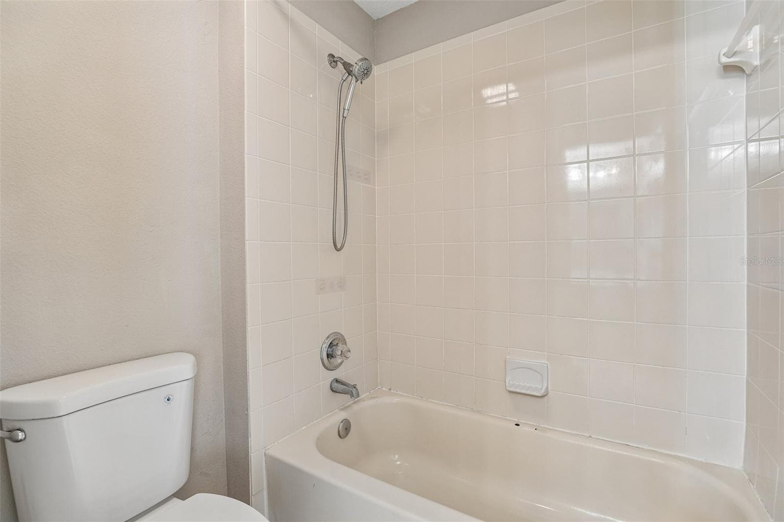 Jack & Jill Bath. - 10411 KRISTEN PARK DR, ORLANDO