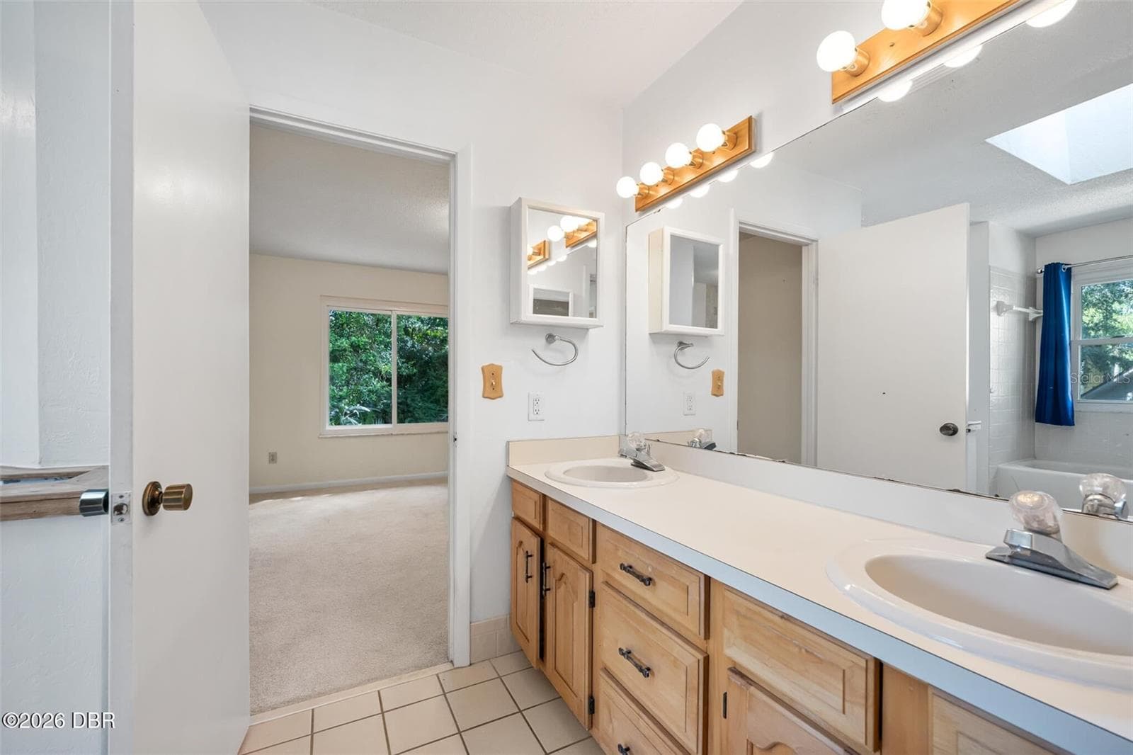 Single Family Residence at 7 WATERFRONT CT, ORMOND BEACH, photo 29 of 52