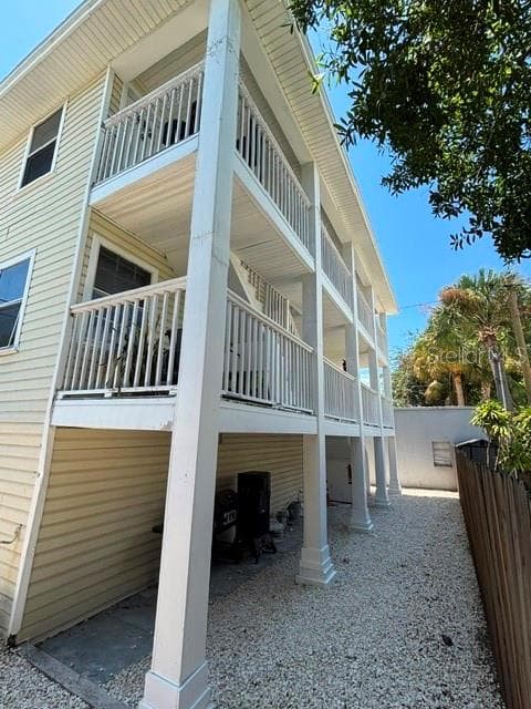 exterior, front of detached garage/apartments - 717 DARTMOOR ST N, ST PETERSBURG