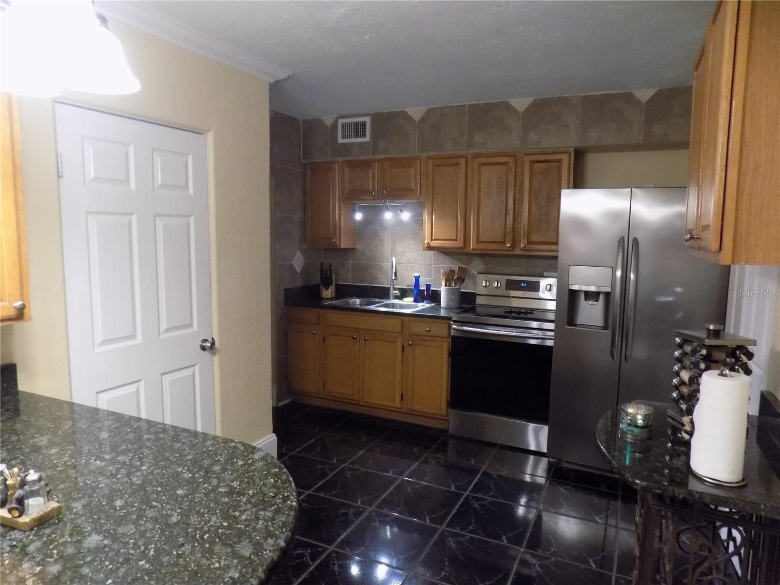 Single Family Residence at 2133 43RD AVE N, ST PETERSBURG, photo 20 of 35