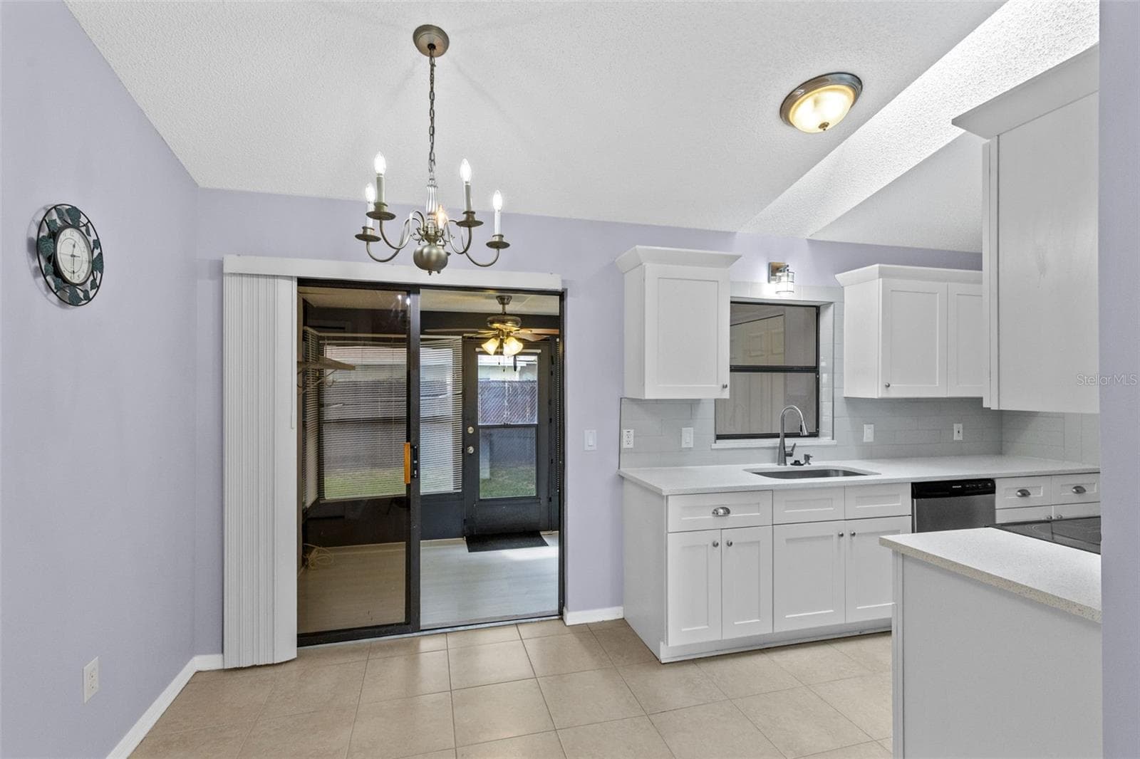 Dining Room and Kitchen - 12422 CLUBHOUSE CT, TAVARES