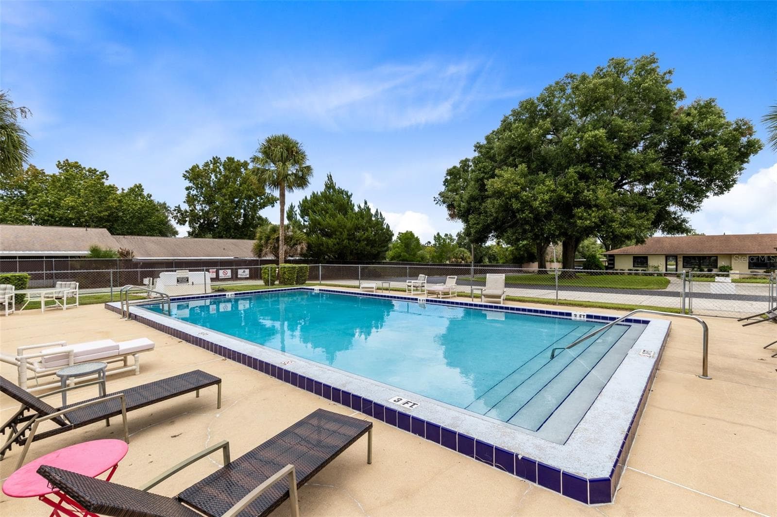 Community Pool - 12422 CLUBHOUSE CT, TAVARES