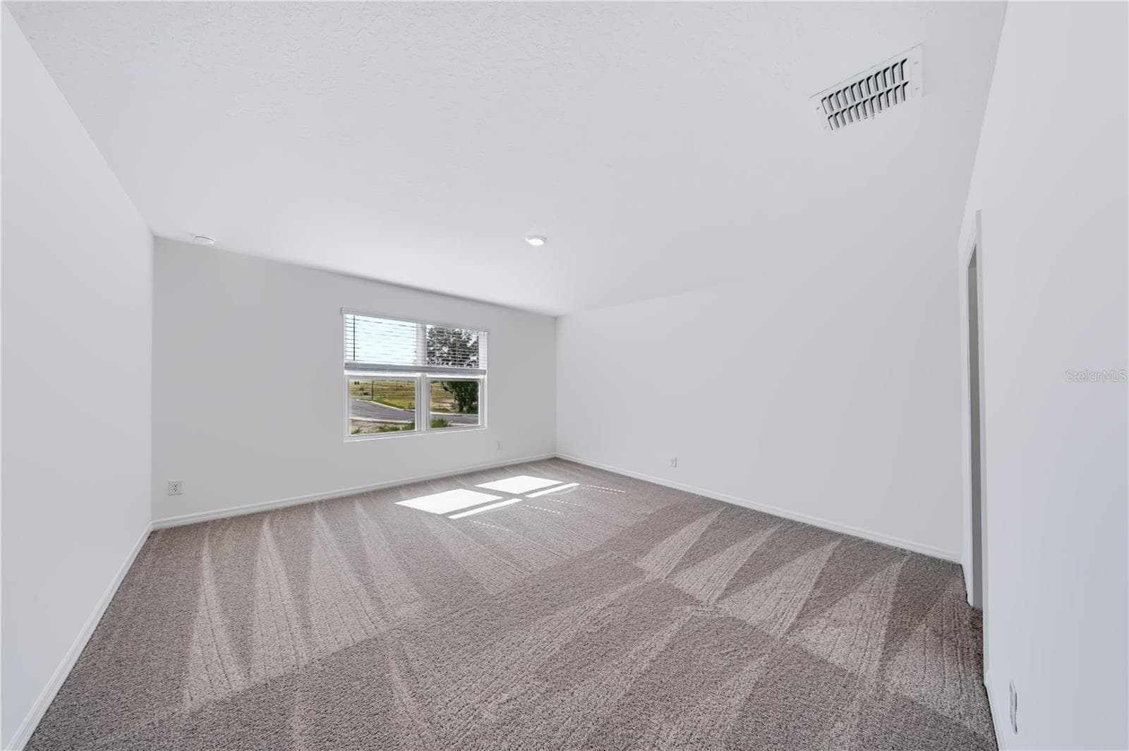 Primary Bedroom - 704 FARFIELDS ST, DELAND