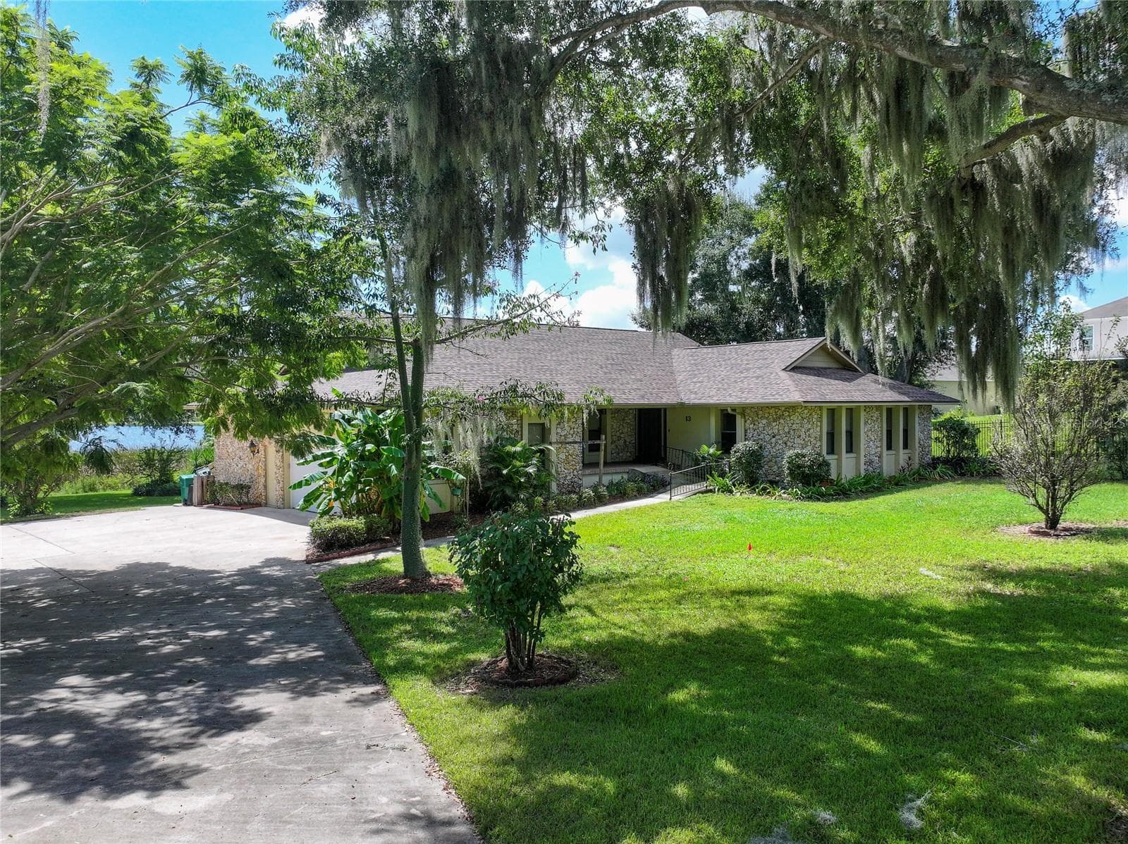 Single Family Residence at 13 HERMOSA DR, EUSTIS, photo 2 of 65