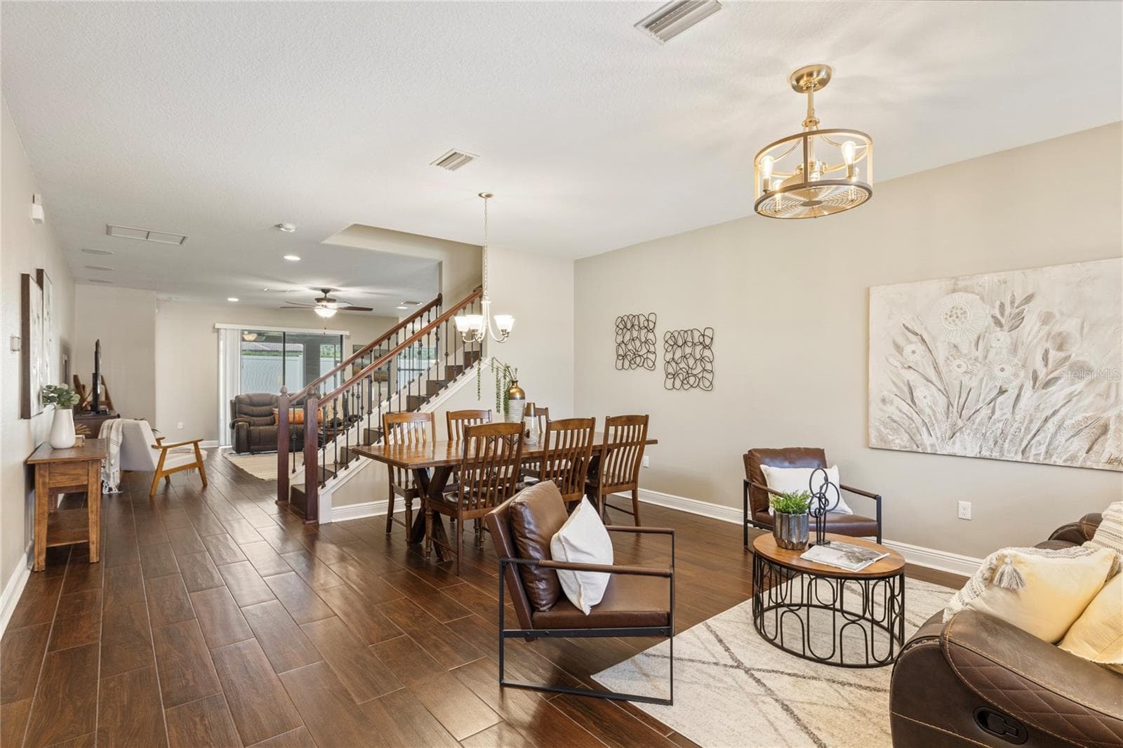 Single Family Residence at 11020 BRAHMAN RANCH CIR, RIVERVIEW, photo 4 of 43