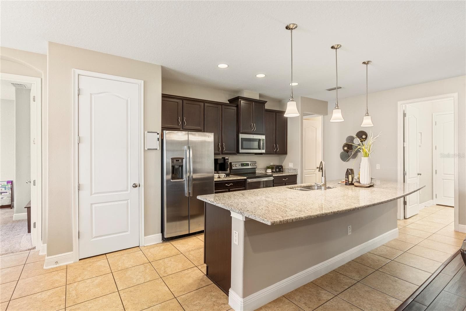 Single Family Residence at 11020 BRAHMAN RANCH CIR, RIVERVIEW, photo 15 of 43
