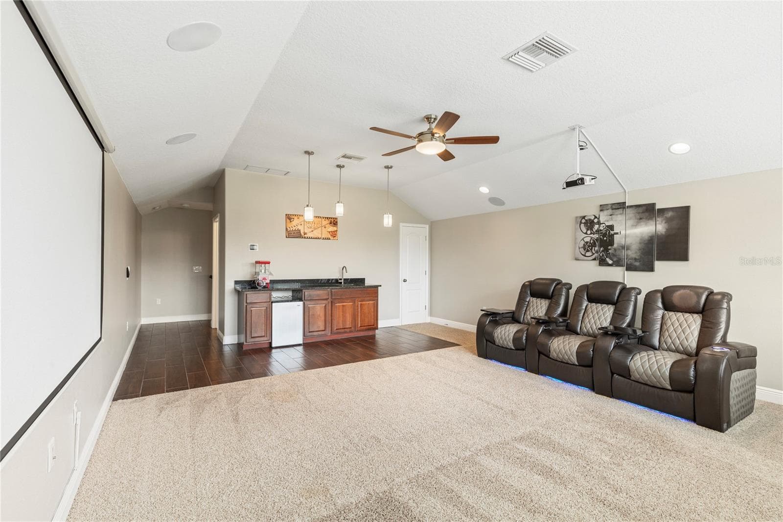 Single Family Residence at 11020 BRAHMAN RANCH CIR, RIVERVIEW, photo 32 of 43