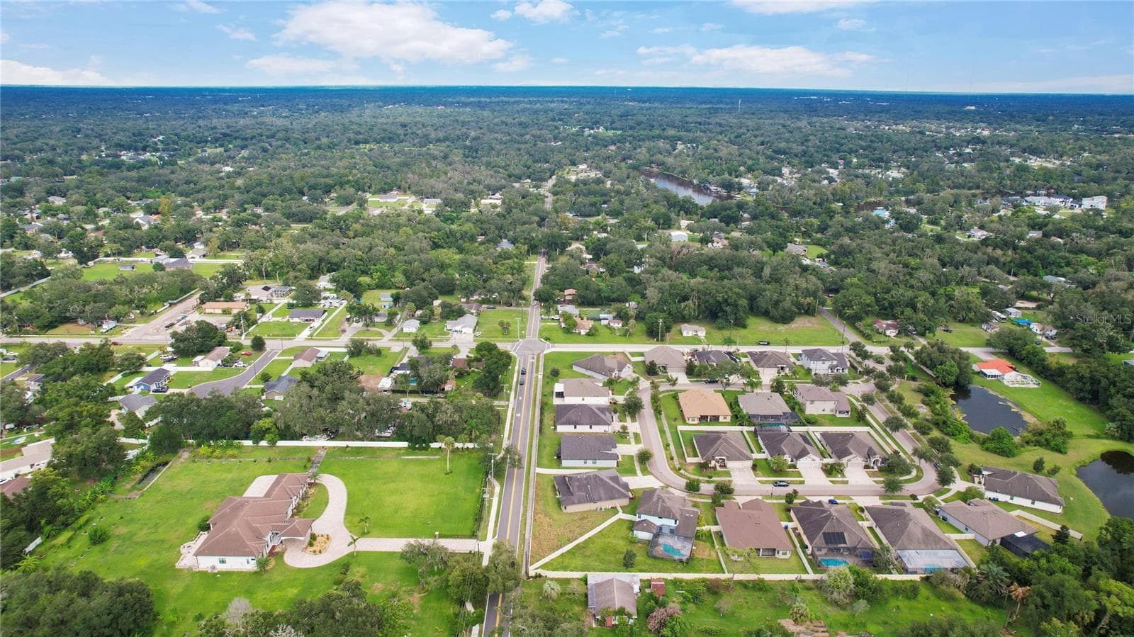 Single Family Residence at 11020 BRAHMAN RANCH CIR, RIVERVIEW, photo 40 of 43