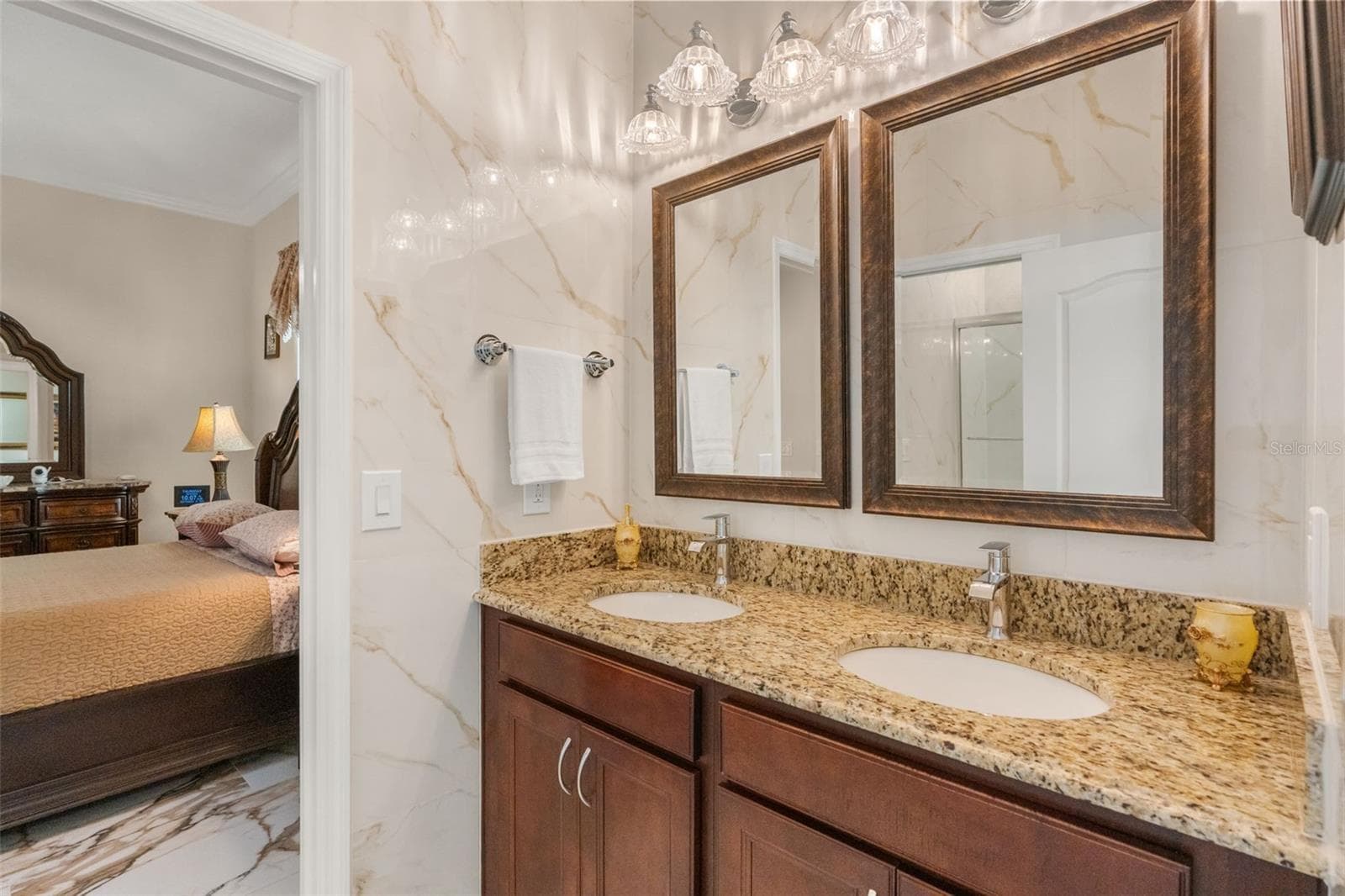 Jack-n-Jill Bathroom - 10750 PETRILLO WAY, WINTER GARDEN