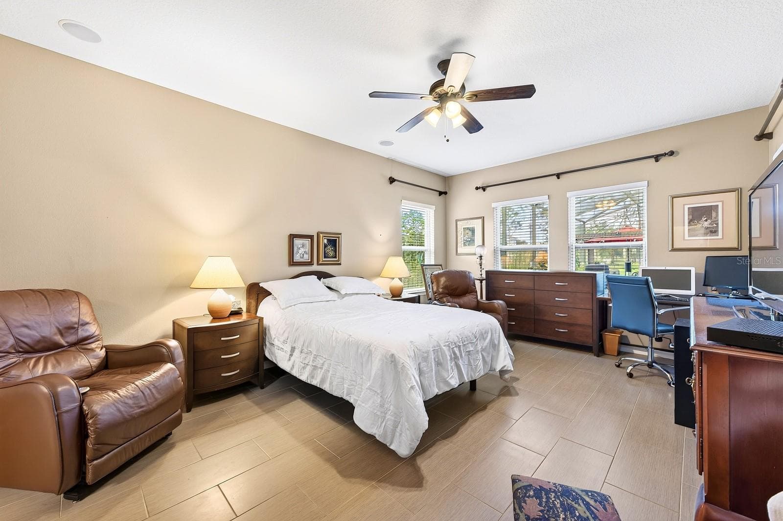Main floor primary suite. - 3135 AMALFI DR, ORLANDO
