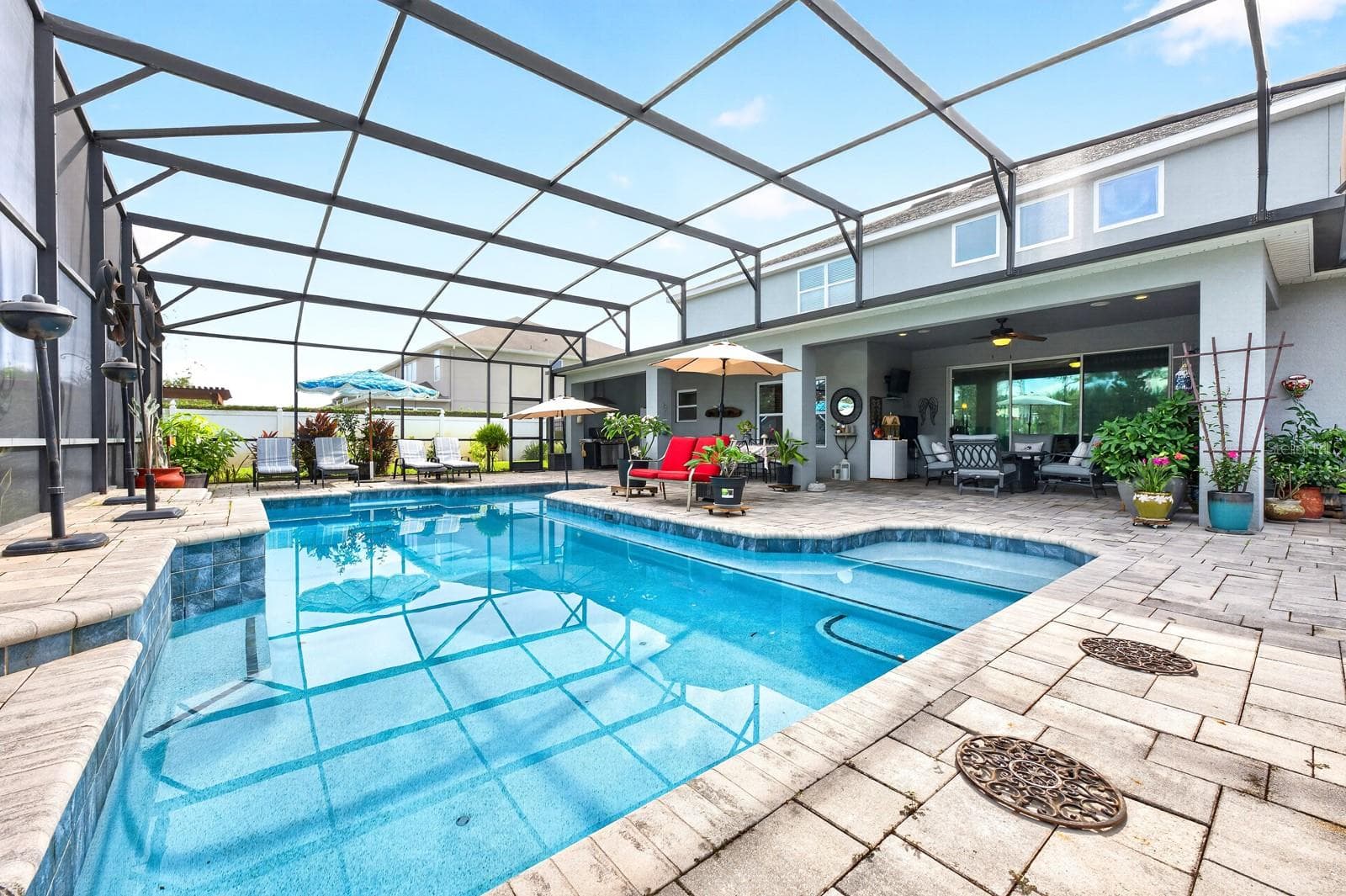 You own personal oasis right outside your back door. - 3135 AMALFI DR, ORLANDO