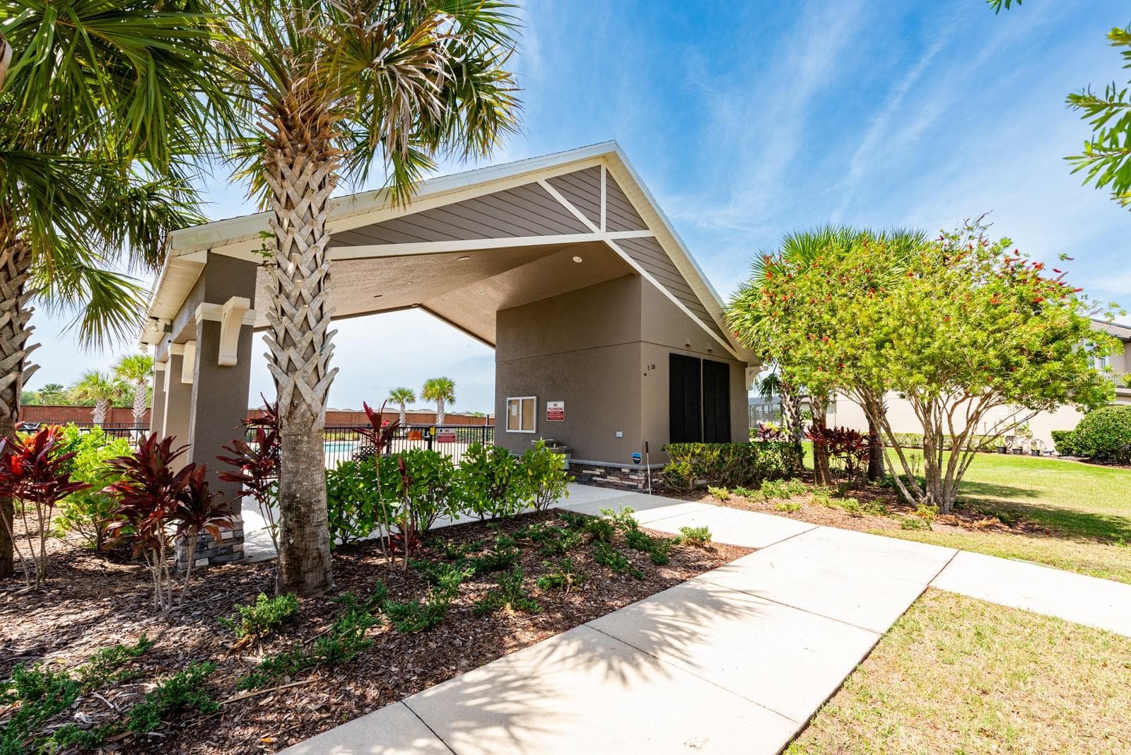 Community has a pool and playground. - 3135 AMALFI DR, ORLANDO