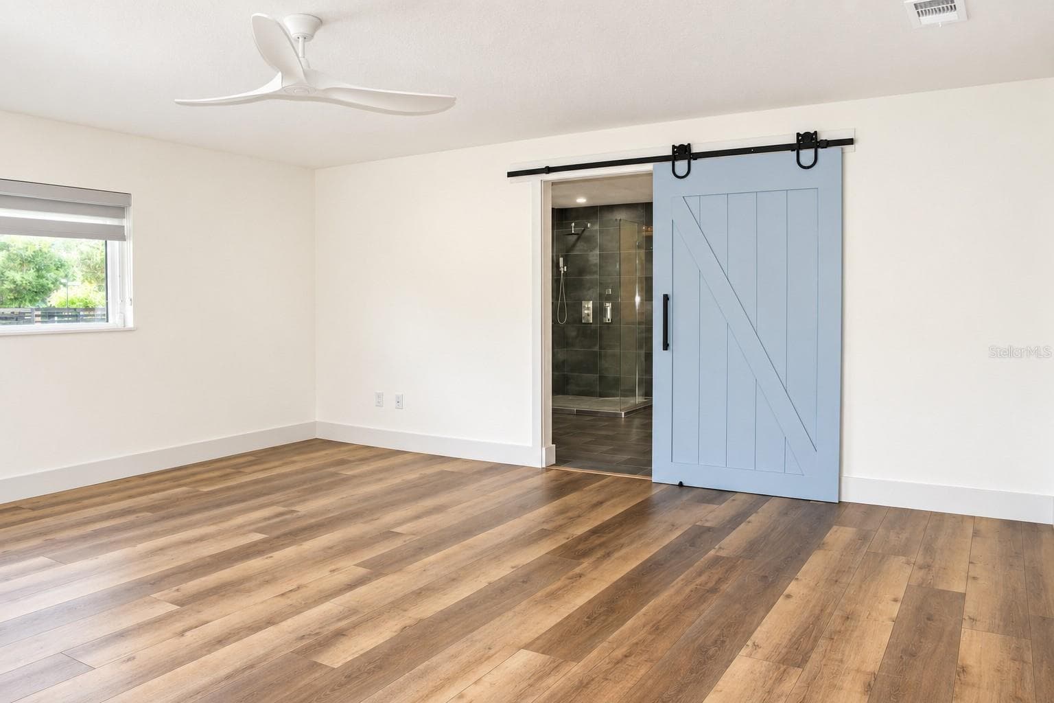 Main Suite - 9865 SW 74TH AVE, OCALA