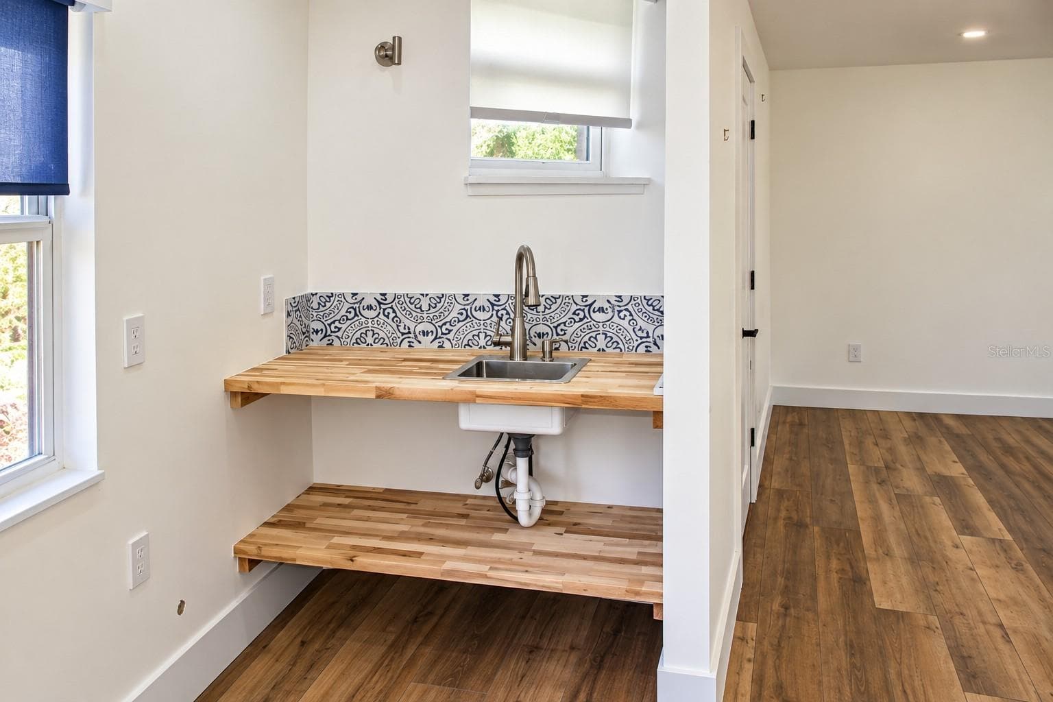 Casita- Modern Utility Nook with Patterned Tile Backs - 9865 SW 74TH AVE, OCALA
