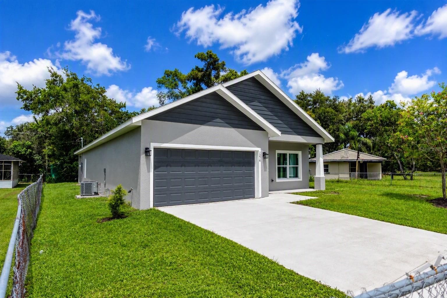 Single Family Residence at 1214 CRESCENT ST, SANFORD, photo 2 of 42