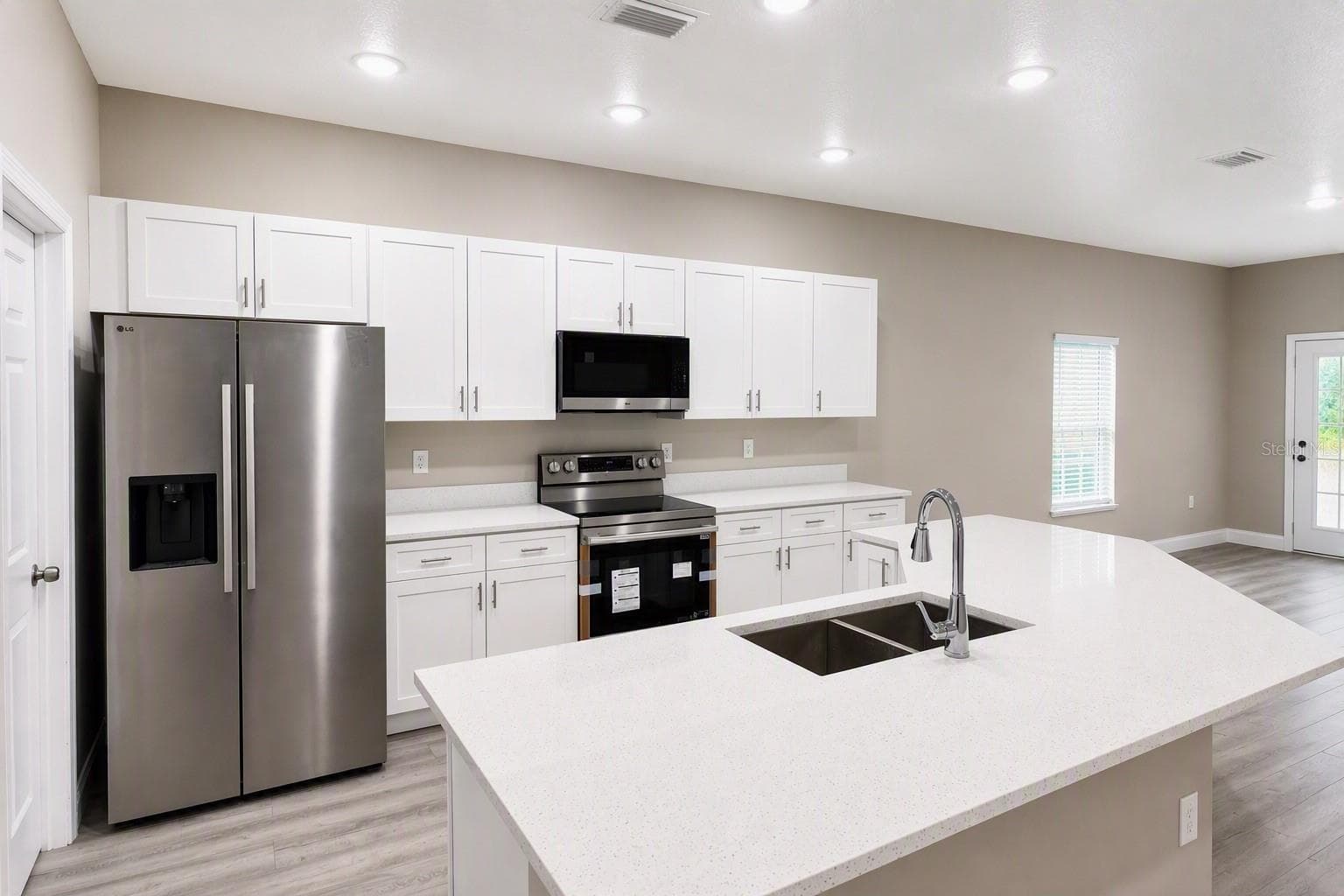 Single Family Residence at 1214 CRESCENT ST, SANFORD, photo 7 of 42