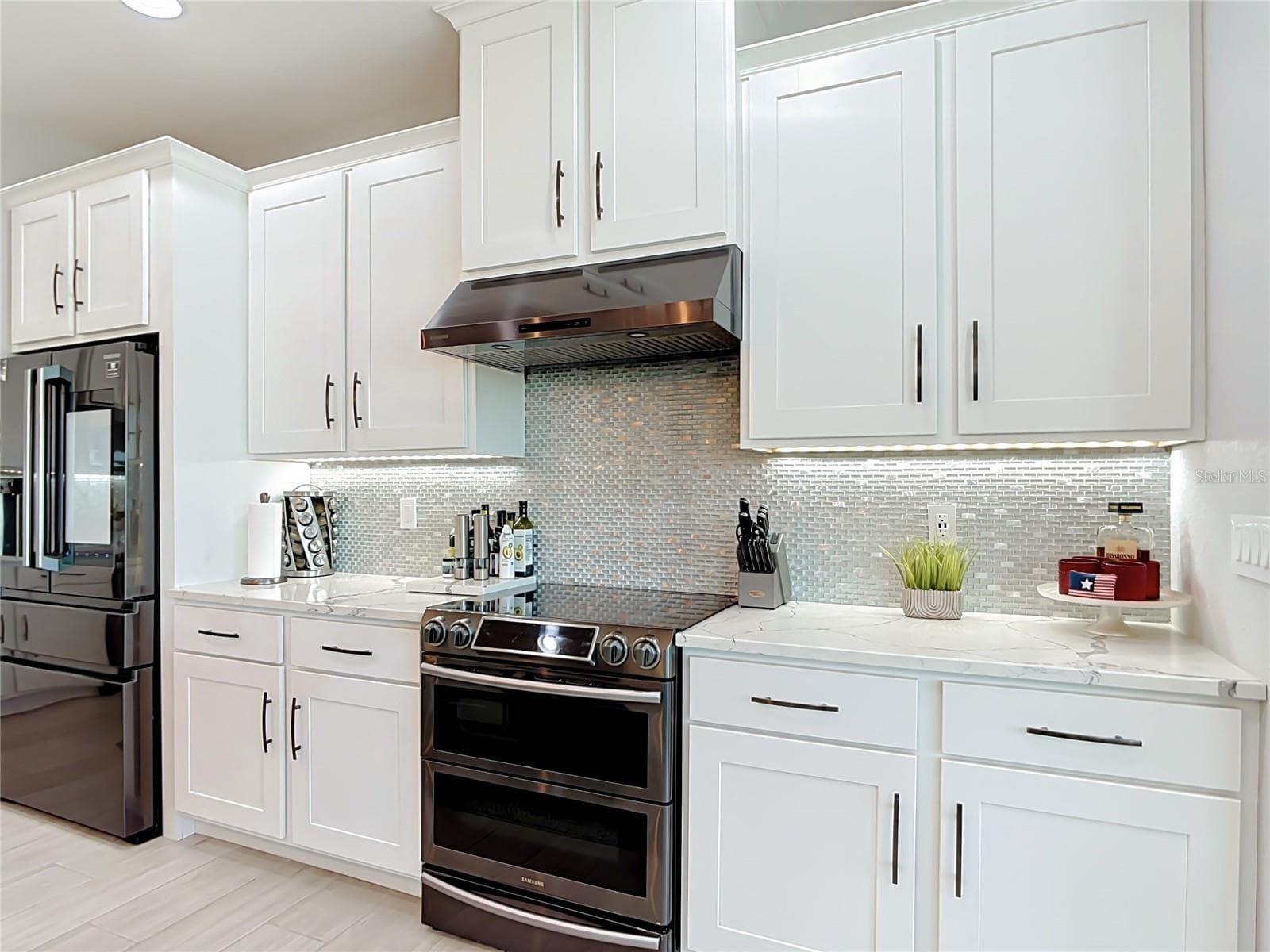 Single Family Residence at 2930 SCENIC VIEW DR, PUNTA GORDA, photo 14 of 70